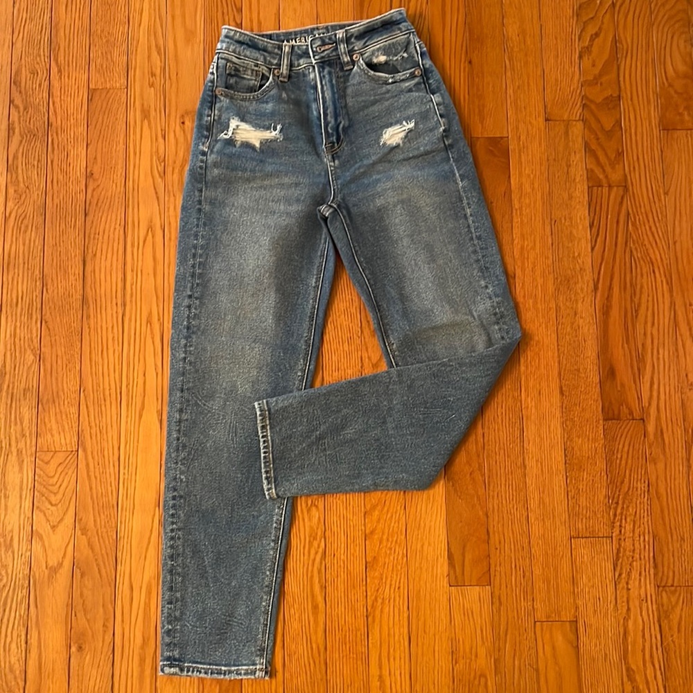 American Eagle Mom Straight Jean